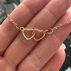 Chic Gold Linked Hearts Necklace